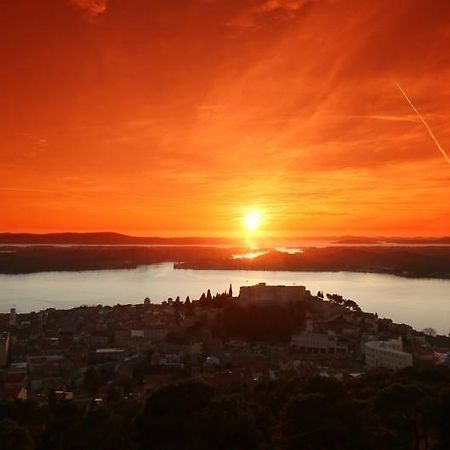 Apartment Heli Šibenik Esterno foto
